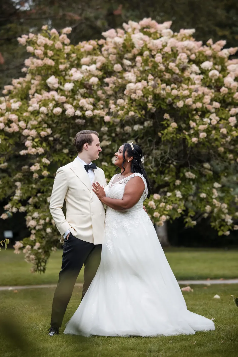 Norsk-afrikansk bryllup i Lillestrøm, og en omgang i Botanisk hage – foto 23