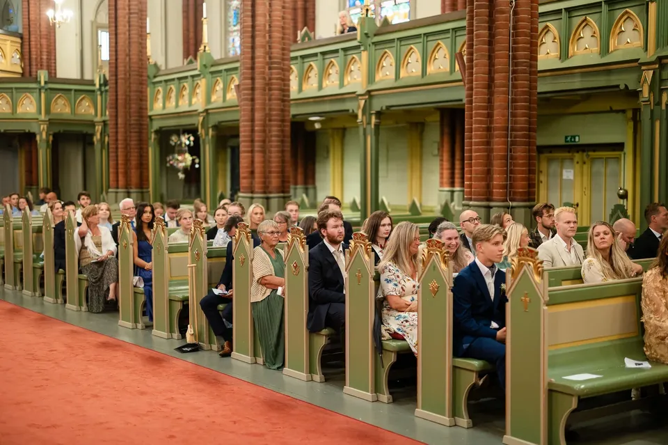 Drammen kirke og Spiralen i regn – foto 13