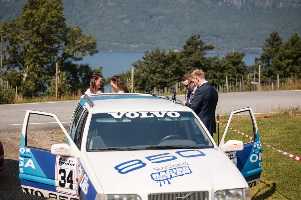 Utne kyrkje på en sommerdag i Hardanger – foto 18