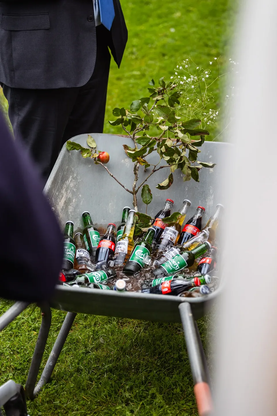 Bunad, gris og låvefest på Lillerud gård – foto 10