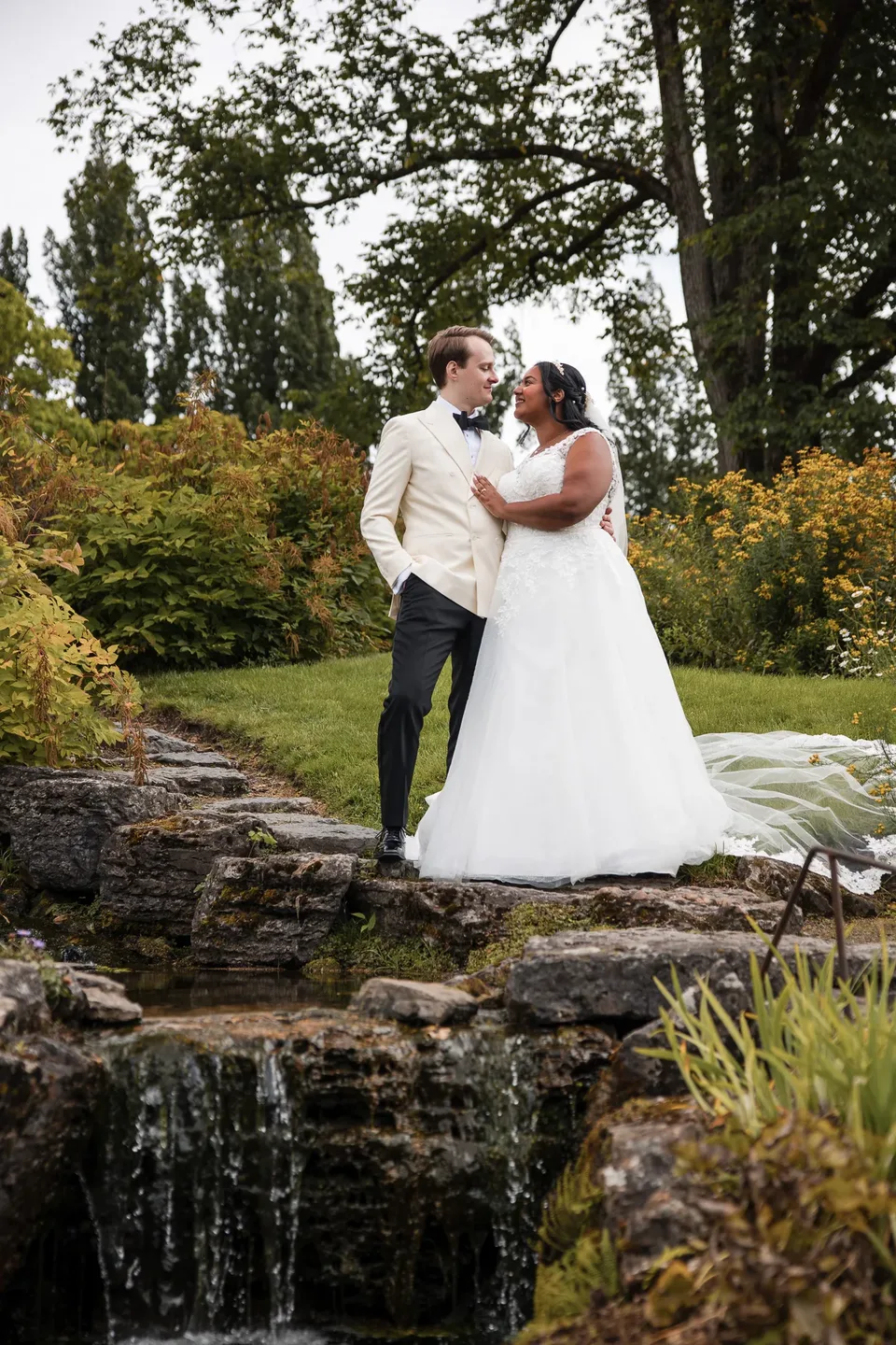 Norsk-afrikansk bryllup i Lillestrøm, og en omgang i Botanisk hage – foto 32
