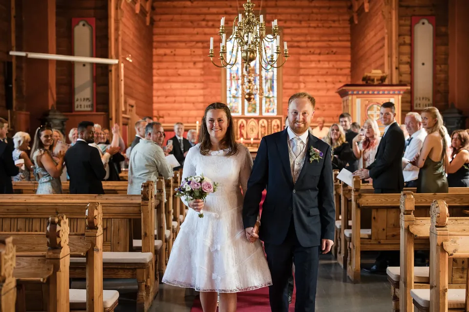 Utne kyrkje på en sommerdag i Hardanger – foto 29